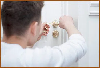 Interstate Locksmith Shop Port Washington, NY 516-283-5812 - 14-install-new-lock